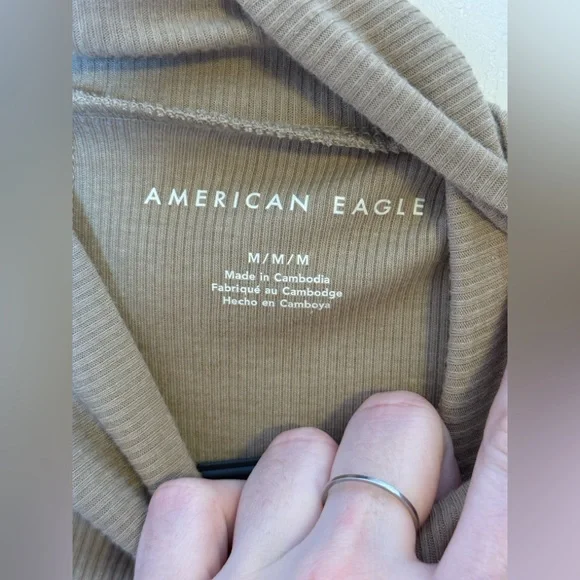 NWOT American Eagle Ribbed Turtle Neck Long Sleeve Shirt, Size Medium - Picture 3 of 3